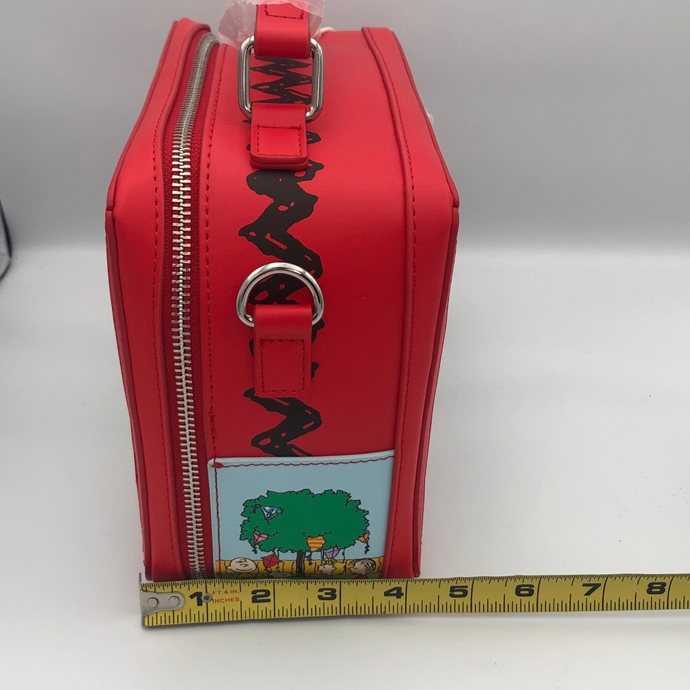 Snoopy Loungefly Peanuts Celebration Bag Charlie Brown Red - Picture 14 of 15